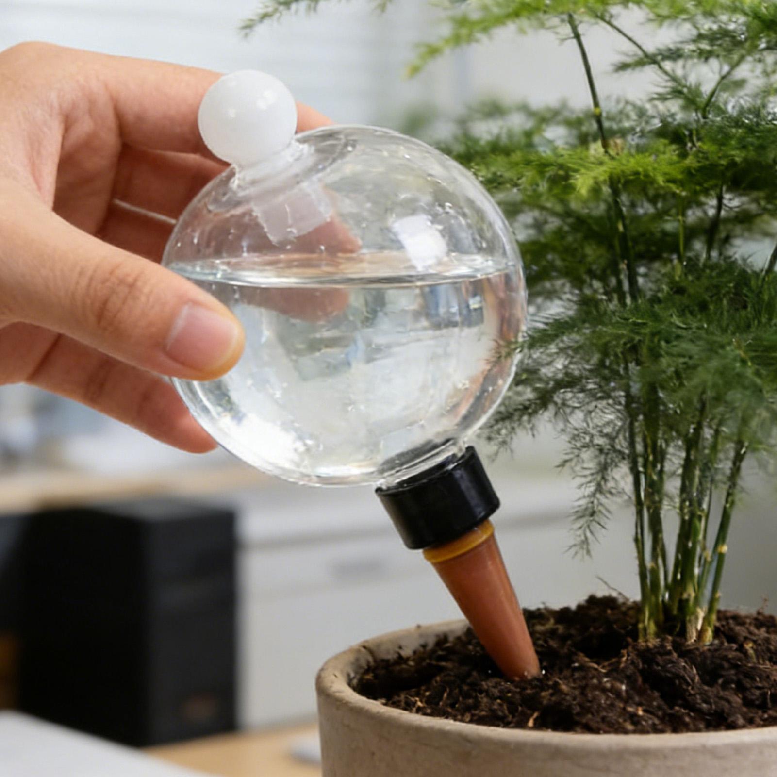 Plant Watering Globe - 4 Stück Automatische Kunststoff-Pflanzenbewässerungskugeln 500ml Kugelförmige